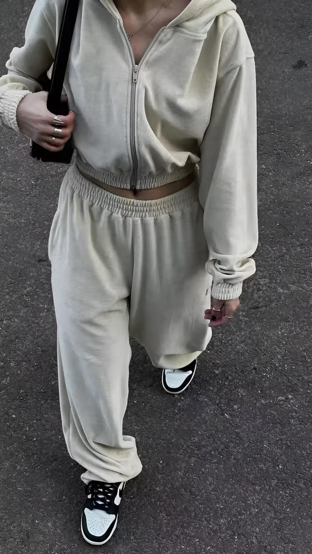 City Luxe – Upscale Two-Piece Set with a Hooded Jacket & Effortlessly Pants